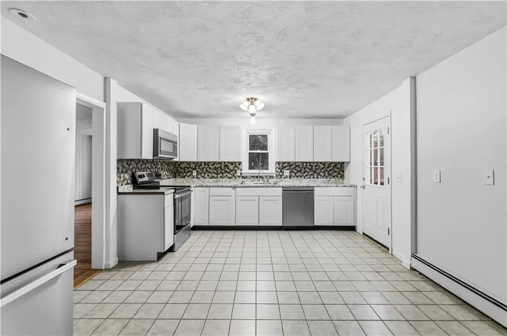 2 Whitman Street Smithfield RI 02917