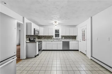 2 Whitman Street Smithfield RI 02917