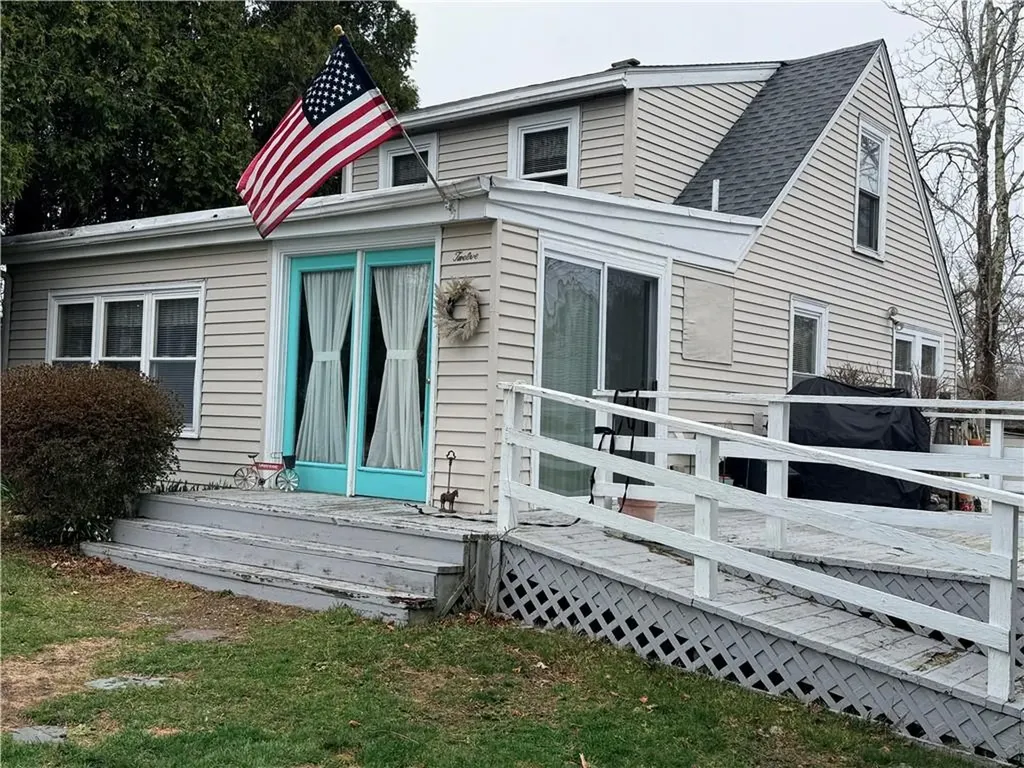 12 Allens Cove Road Charlestown RI 02813