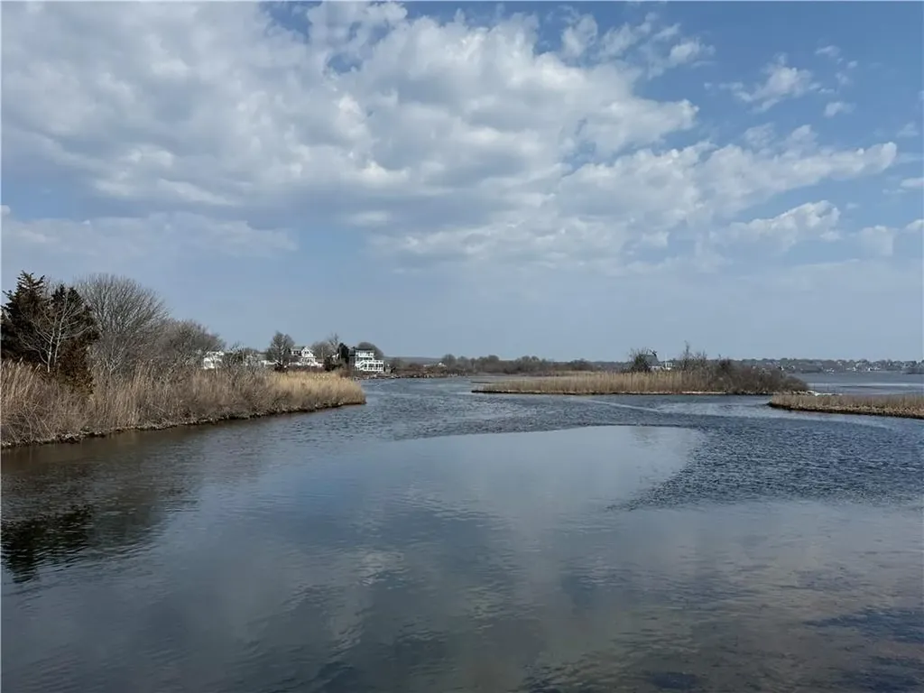 12 Allens Cove Road Charlestown RI 02813