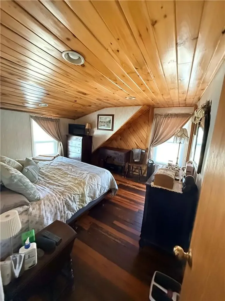 12 Allens Cove Road Charlestown RI 02813