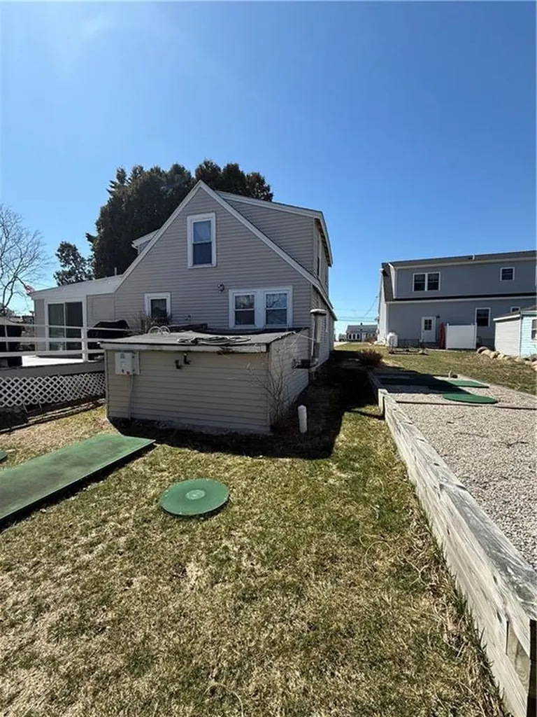 12 Allens Cove Road Charlestown RI 02813