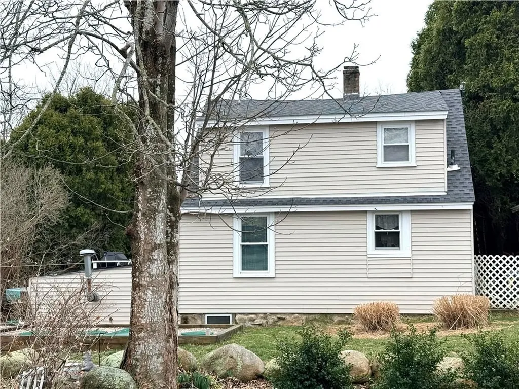 12 Allens Cove Road Charlestown RI 02813