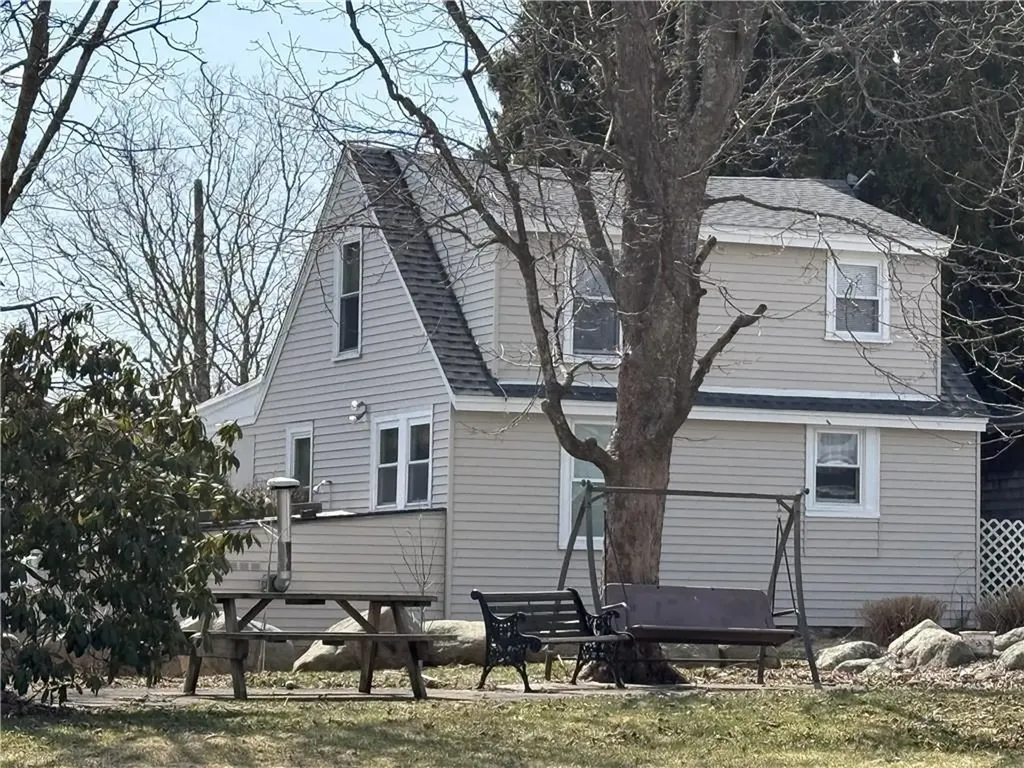 12 Allens Cove Road Charlestown RI 02813