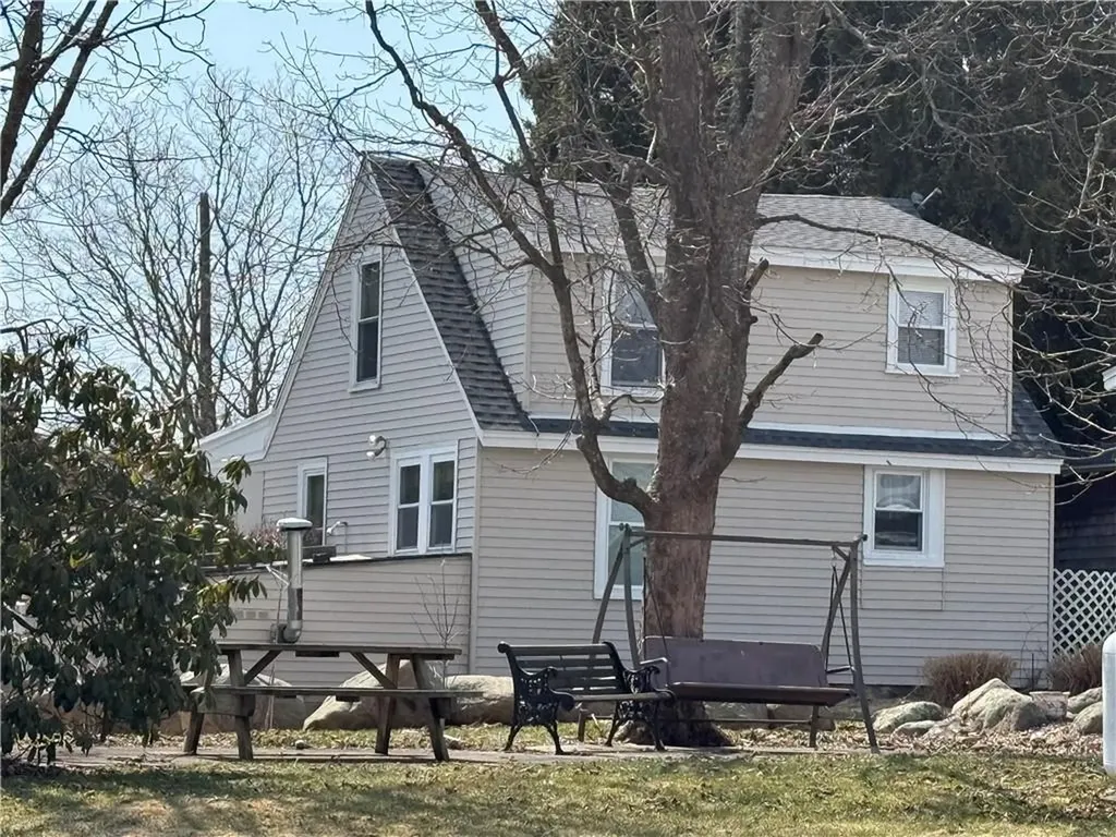 12 Allens Cove Road Charlestown RI 02813