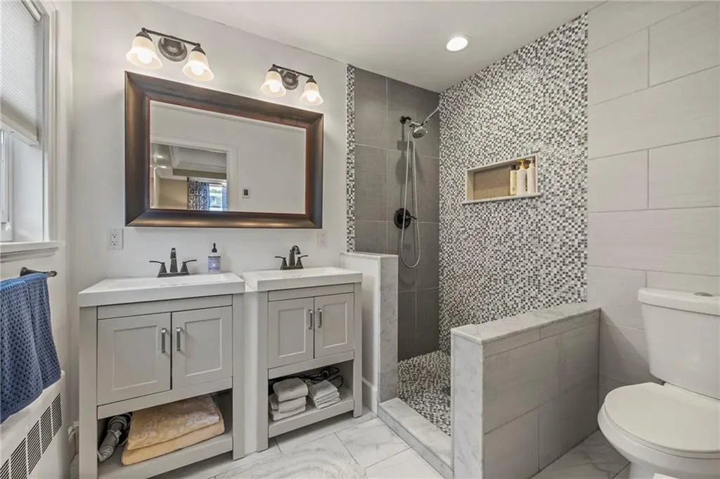 135 Meshanticut Valley Parkway Cranston RI 02920