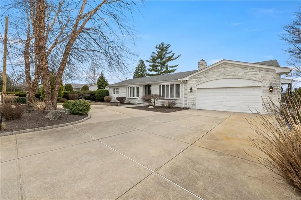 135 Meshanticut Valley Parkway Cranston RI 02920