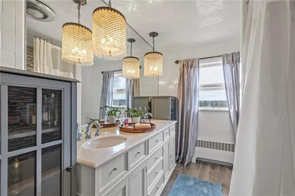 135 Meshanticut Valley Parkway Cranston RI 02920