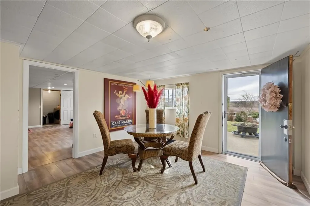 135 Meshanticut Valley Parkway Cranston RI 02920