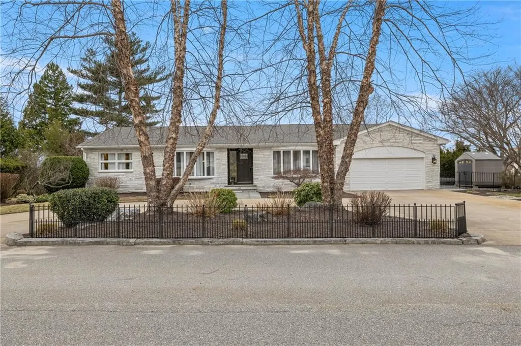 135 Meshanticut Valley Parkway Cranston RI 02920