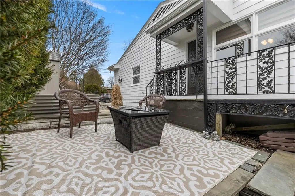 135 Meshanticut Valley Parkway Cranston RI 02920