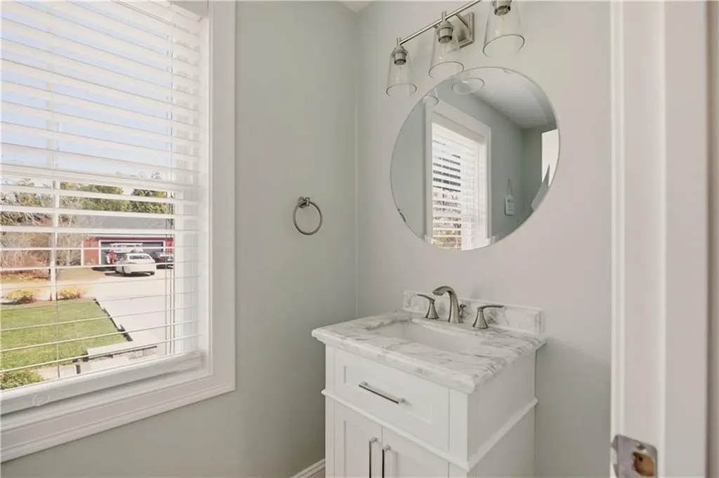 3 Rego Avenue Bristol RI 02809