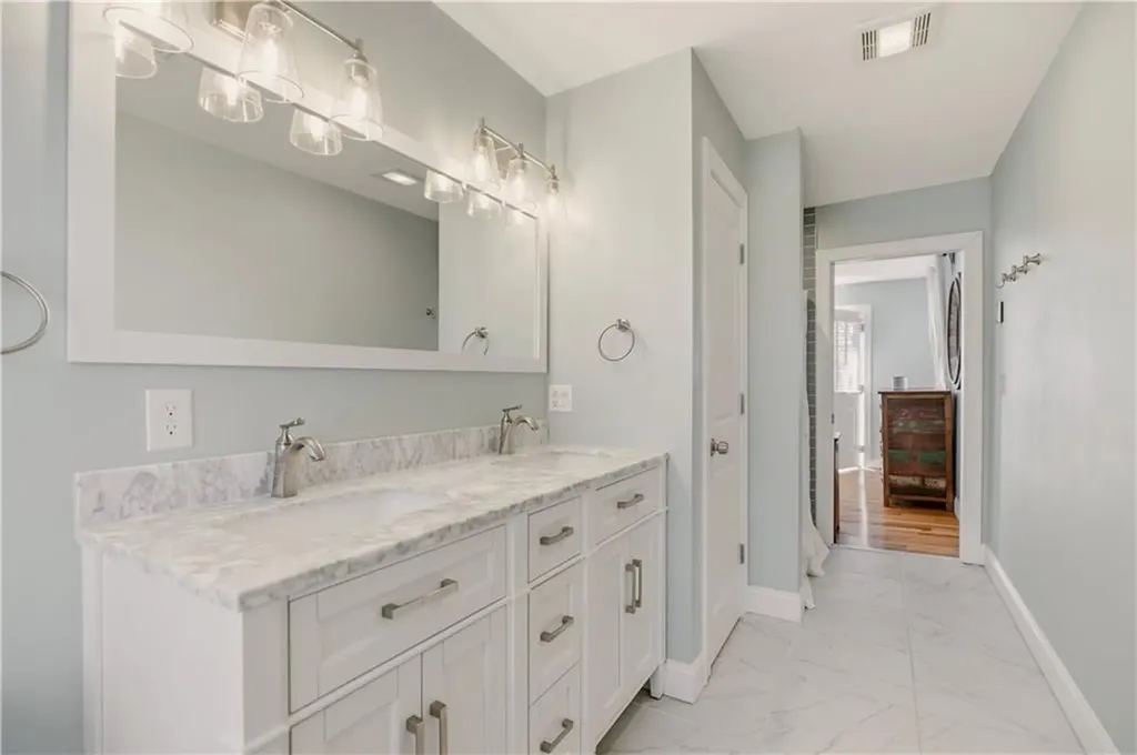 3 Rego Avenue Bristol RI 02809