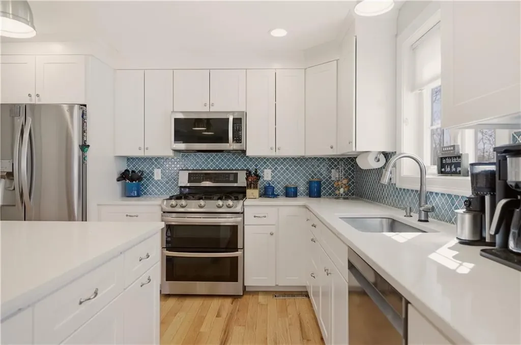 3 Rego Avenue Bristol RI 02809