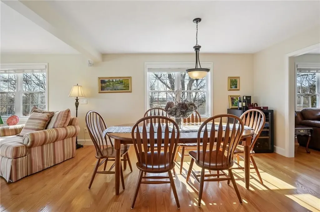 302 Pond Street South Kingstown RI 02879