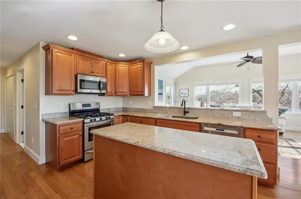 302 Pond Street South Kingstown RI 02879