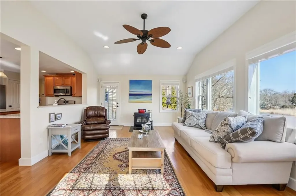 302 Pond Street South Kingstown RI 02879