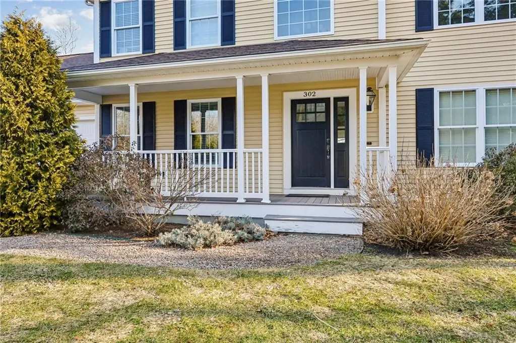 302 Pond Street South Kingstown RI 02879