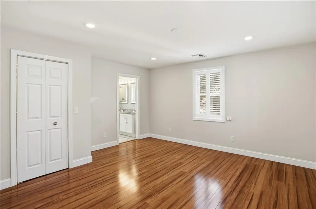 77 Walnut Street Portsmouth RI 02871