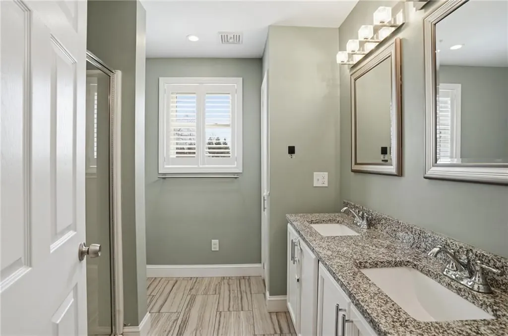 77 Walnut Street Portsmouth RI 02871