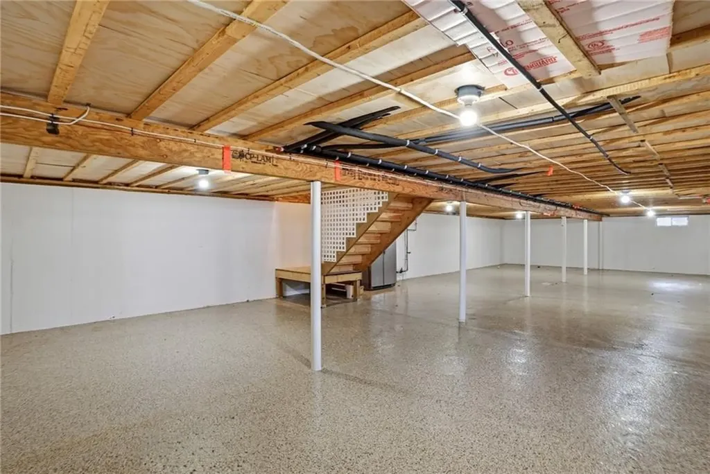 77 Walnut Street Portsmouth RI 02871