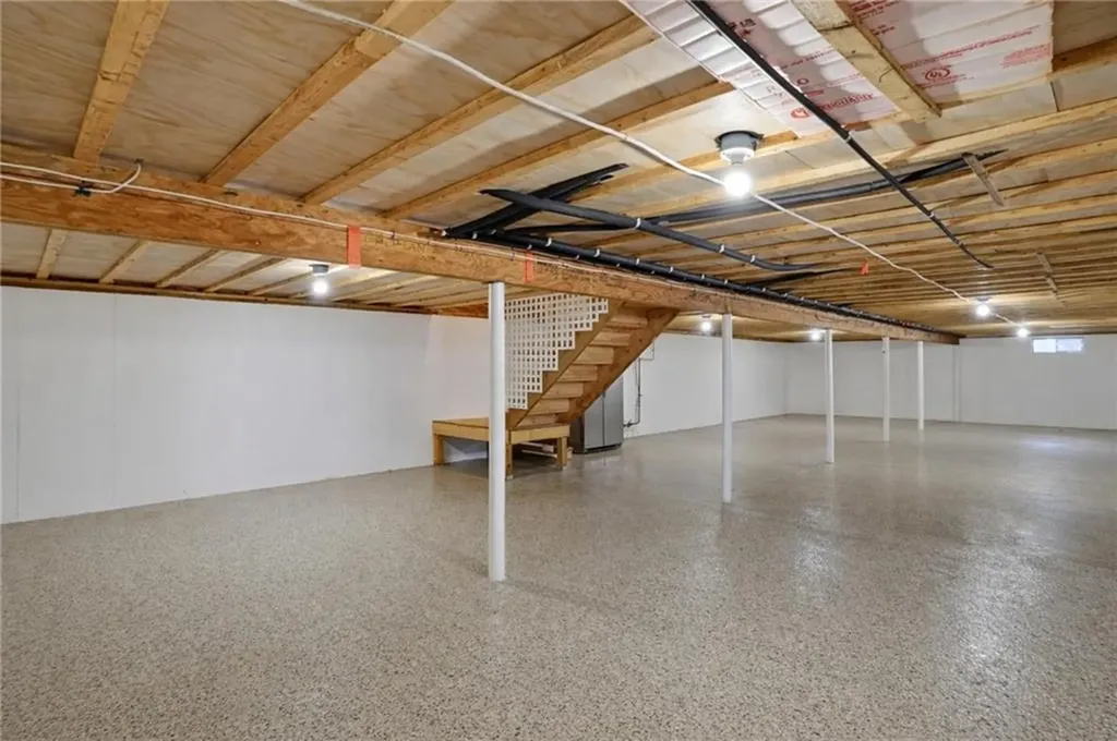77 Walnut Street Portsmouth RI 02871