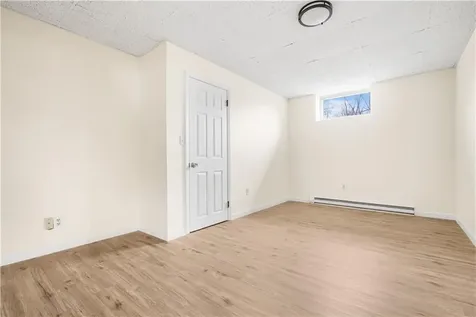 3421 Pawtucket Avenue East Providence RI 02915
