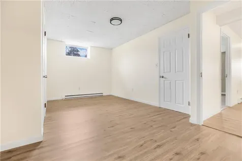 3421 Pawtucket Avenue East Providence RI 02915