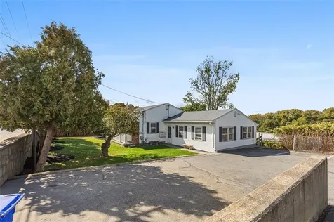 3421 Pawtucket Avenue East Providence RI 02915