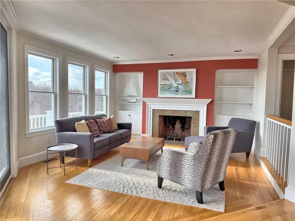 2 Overlook Drive Bristol RI 02809
