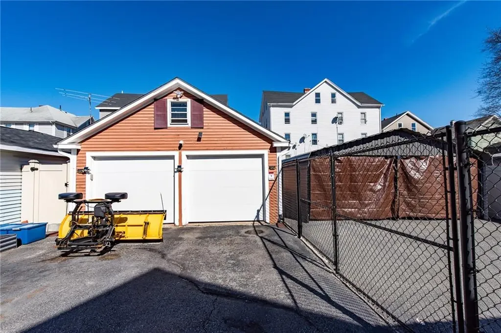 217 4th Avenue Woonsocket RI 02895