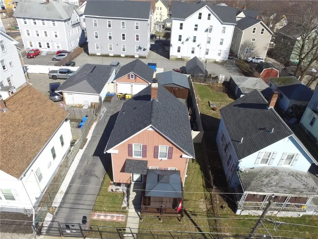 217 4th Avenue Woonsocket RI 02895