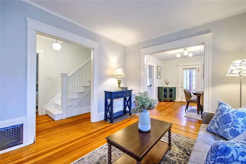 15 Firglade Avenue Providence RI 02906