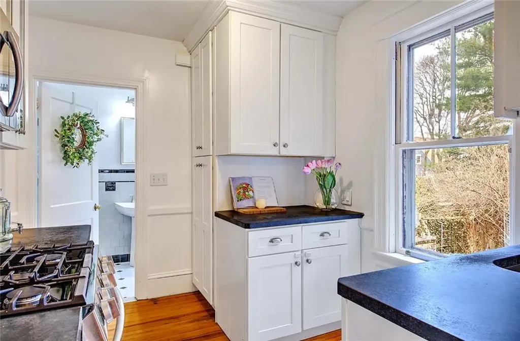 15 Firglade Avenue Providence RI 02906