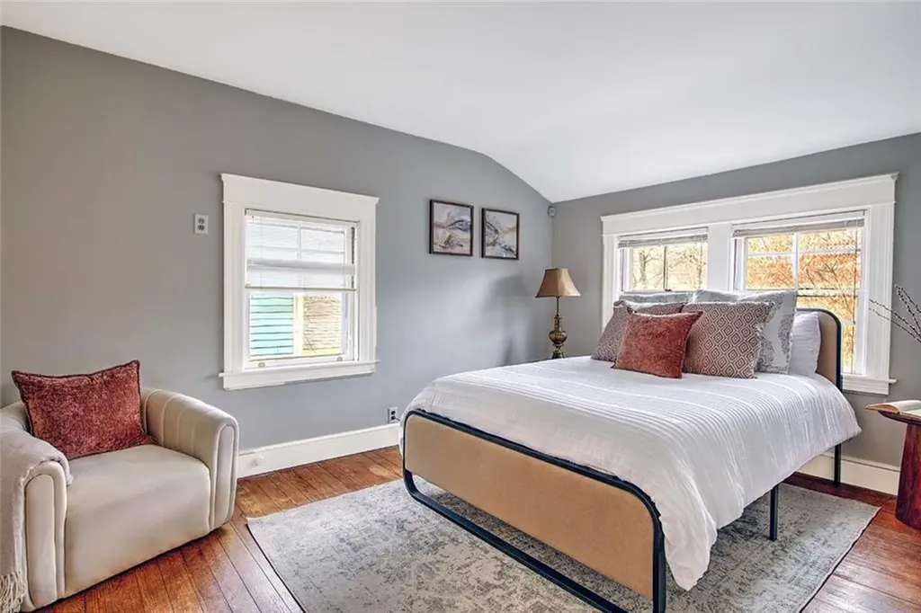 15 Firglade Avenue Providence RI 02906