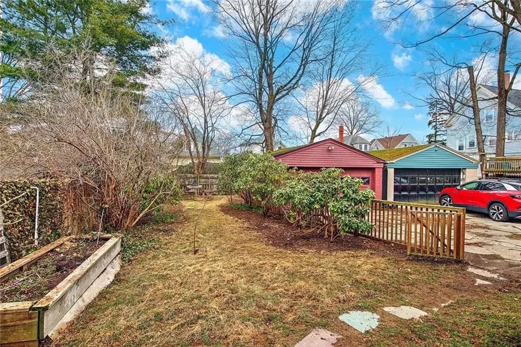 15 Firglade Avenue Providence RI 02906