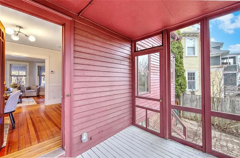 15 Firglade Avenue Providence RI 02906