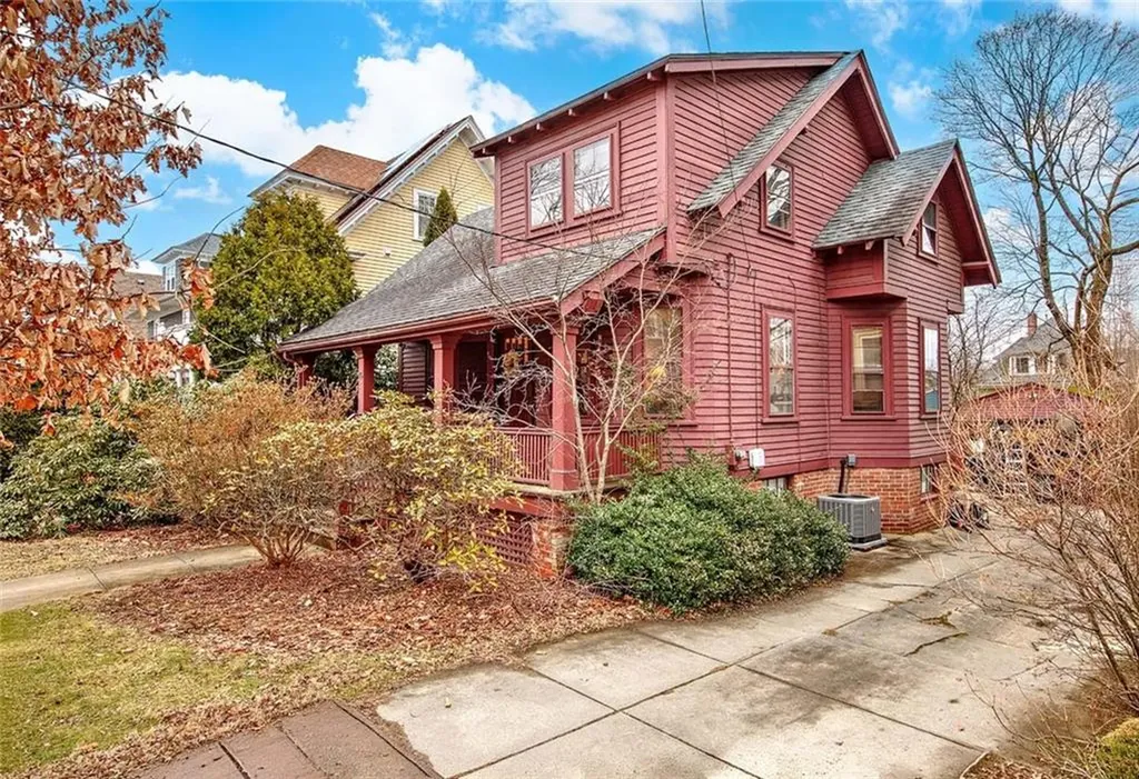 15 Firglade Avenue Providence RI 02906