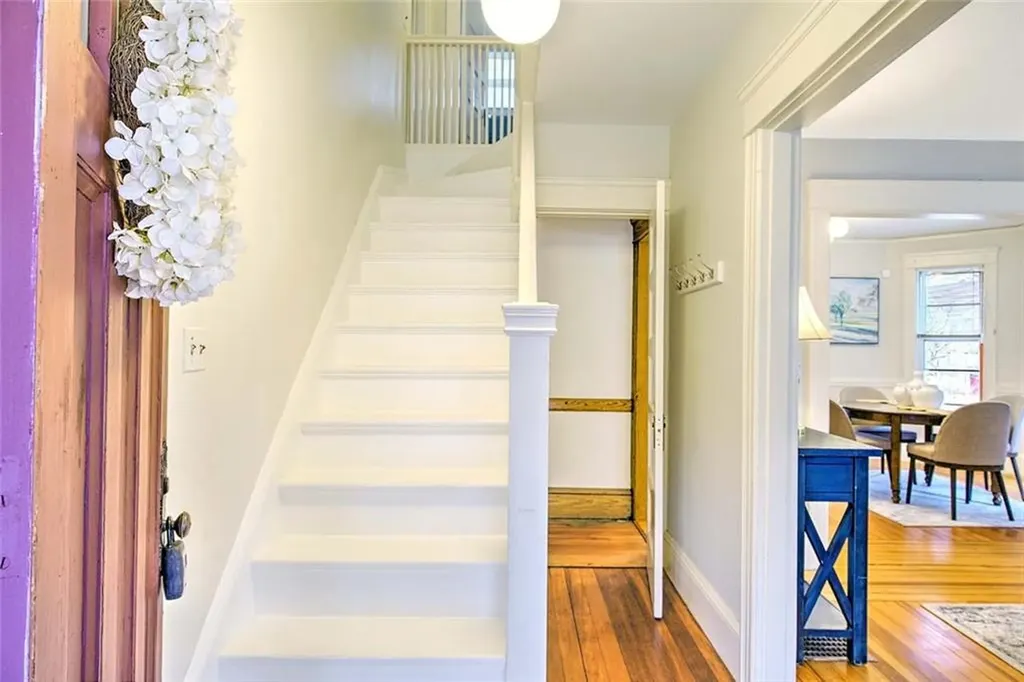 15 Firglade Avenue Providence RI 02906