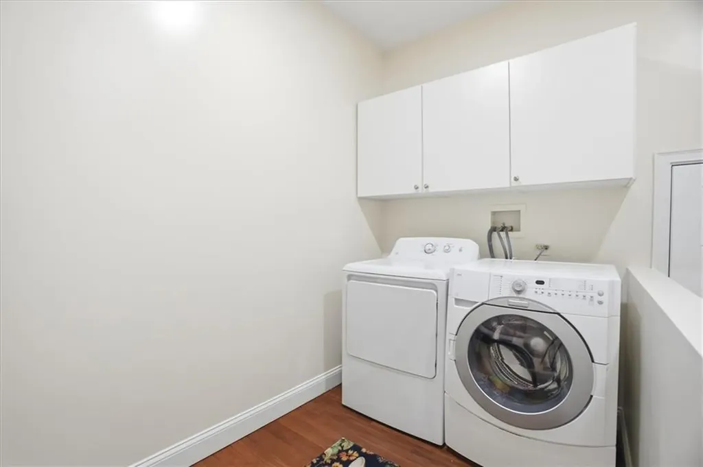 32 Mount Avenue Providence RI 02906
