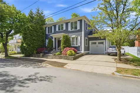 32 Mount Avenue Providence RI 02906
