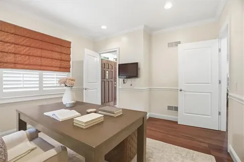 32 Mount Avenue Providence RI 02906