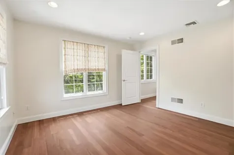 32 Mount Avenue Providence RI 02906
