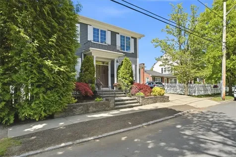 32 Mount Avenue Providence RI 02906