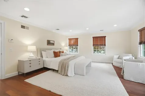32 Mount Avenue Providence RI 02906