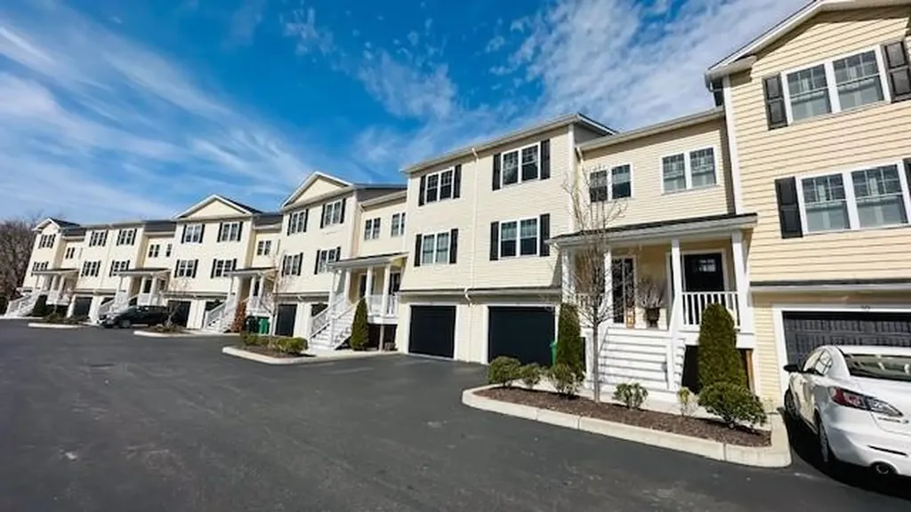 3800 Post Road Warwick RI 02886