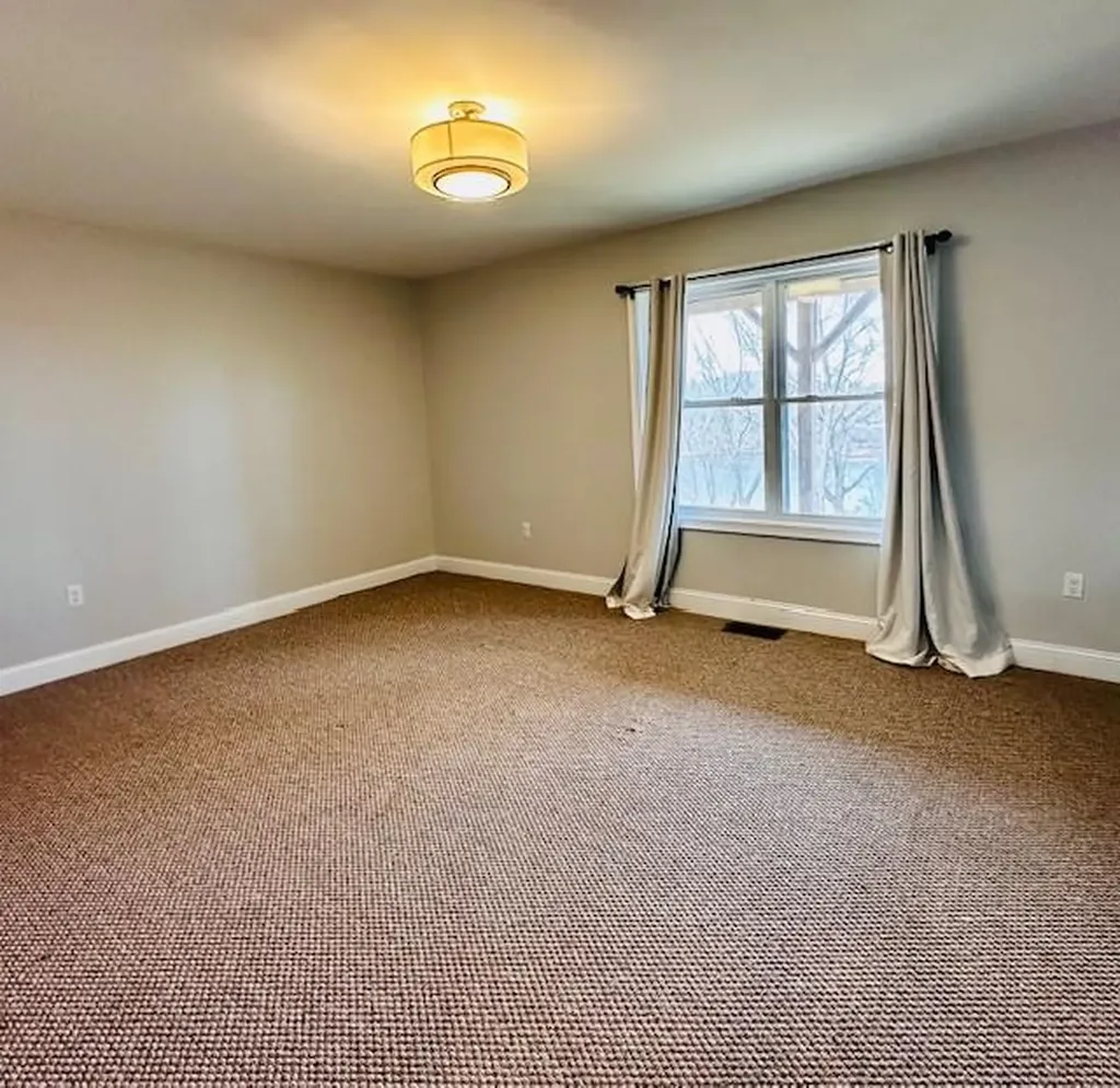 3800 Post Road Warwick RI 02886