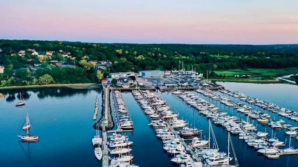 3800 Post Road Warwick RI 02886