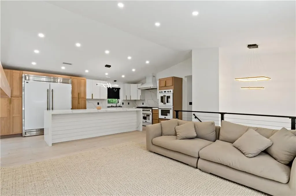 433 Gravelly Hill Road South Kingstown RI 02879