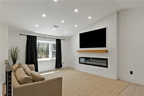 433 Gravelly Hill Road South Kingstown RI 02879